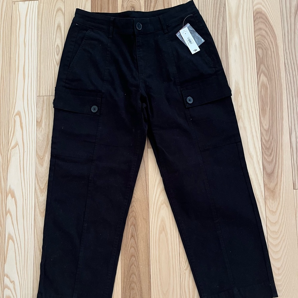 NWT Cropped Black Straight Leg Joe Fresh Cargo Pants 3 FOR $40‼️
